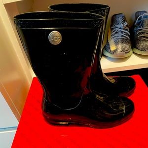 UGG Rainboots